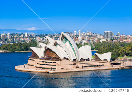 從海港大橋上看雪梨歌劇院 126247746