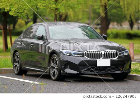 Image of a German sedan Image of a German sedan 126247905