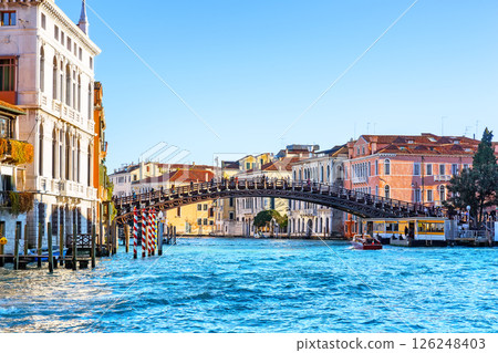 The Ponte dell'Accademia is bridge to span the Grand Canal in Venice, Italy. 126248403
