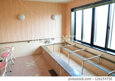 Baths in nursing care facilities Baths in nursing care facilities 126254756