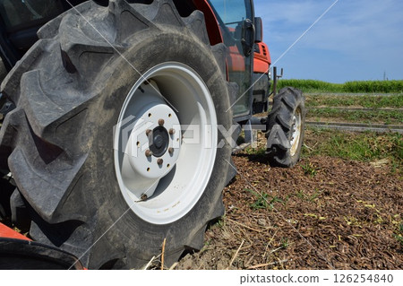Agricultural machinery tractor Agricultural machinery tractor 126254840