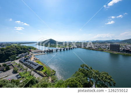 Aichi Prefecture / Inuyama Castle in summer - View from the castle tower (scenery, scenery) 126255012