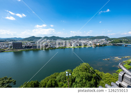 Aichi Prefecture / Inuyama Castle in summer - View from the castle tower (scenery, scenery) Aichi Prefecture / Inuyama Castle in summer - View from the castle tower (scenery, scenery) 126255013
