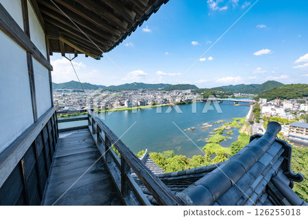 Aichi Prefecture / Inuyama Castle in summer - View from the castle tower (scenery, scenery) Aichi Prefecture / Inuyama Castle in summer - View from the castle tower (scenery, scenery) 126255018