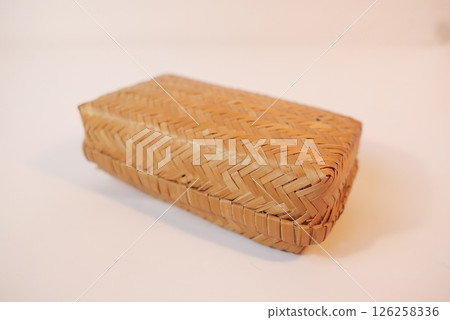 竹編午餐盒的照片 126258336