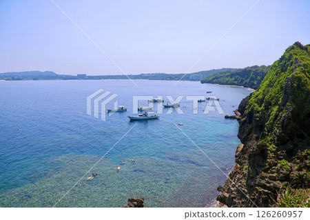 真榮田岬、青之洞窟、潛水勝地（沖繩縣恩納村） 126260957