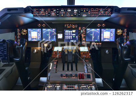 飛行模擬器波音747-400駕駛艙飛行甲板訓練 126262317