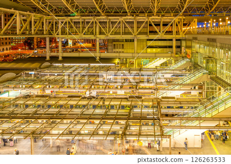 Image of a terminal station in a big city 126263533