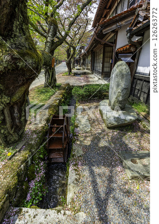 岡山縣新莊村、新莊、出雲高速公路、新莊宿、水路 岡山縣新莊村、新莊、出雲高速公路、新莊宿、水路 126263772