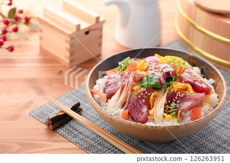 手捏鰹魚壽司 126263951
