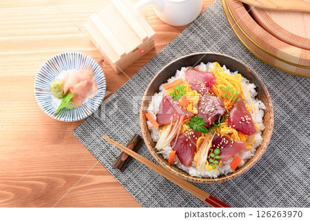 Hand-kneaded bonito sushi Hand-kneaded bonito sushi 126263970