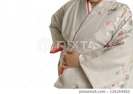 Japanese clothing, steps to wearing a kimono Wearing a kimono 126264983
