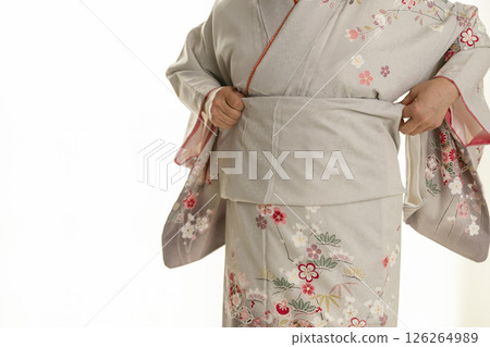 Japanese clothing, steps to wearing a kimono Wearing a kimono 126264989