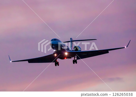 Business jet 126265038