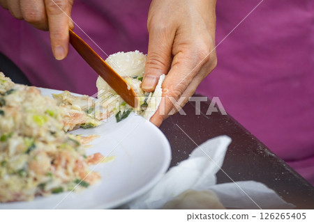 Handmade soup dumplings, Delicious 126265405