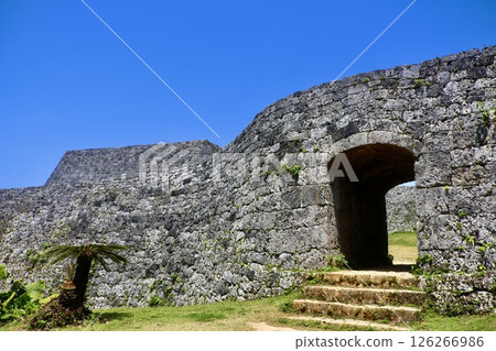 座喜味城跡第二城(沖繩縣讀谷村) 座喜味城跡第二城(沖繩縣讀谷村) 126266986