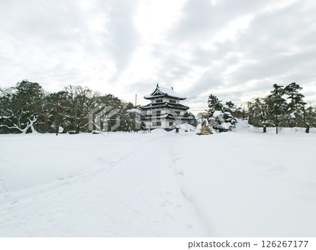 Hirosaki Castle Tower (Hirosaki City, Aomori Prefecture) 126267177