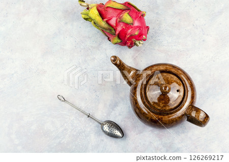 Tea with dragon fruit and mint. 126269217