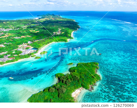 Kabira Bay, Ishigaki Island (Ishigaki City, Okinawa Prefecture) 126270069