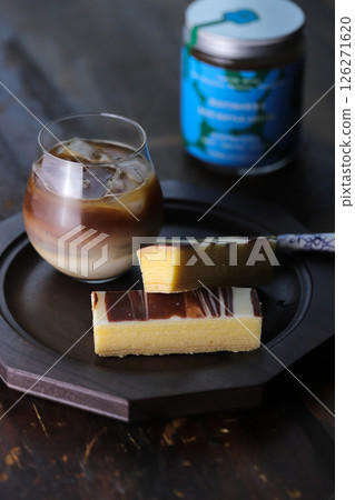 Baumkuchen and iced tea Baumkuchen and iced tea 126271620