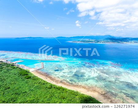 竹富島竹富東港（沖繩縣竹富町） 126271974