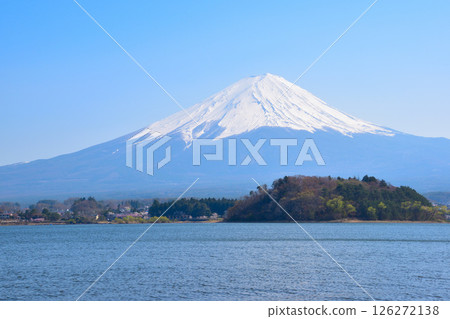 Mount Fuji from the north shore of Lake Kawaguchi Mount Fuji from the north shore of Lake Kawaguchi 126272138