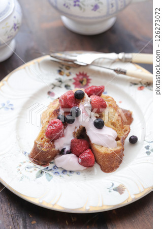 French toast of French bread 126273072