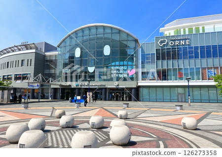 [香川縣] 晴天的JR高松站和Sunport高松 126273358