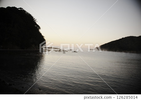 The sea illuminated by the morning sun The sea illuminated by the morning sun 126285014