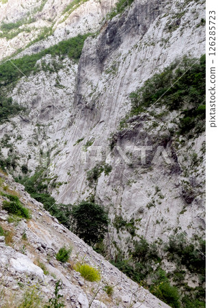 Discovering the Stunning Moraca River Canyon in Montenegro Surrounded by Towering Cliffs 126285723