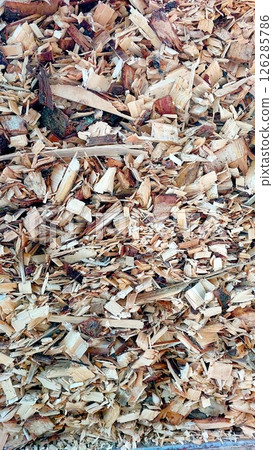 Wood Chips Used as Biofuel for Sustainable Energy Production in Various Applications Wood Chips Used as Biofuel for Sustainable Energy Production in Various Applications 126285786