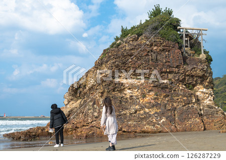 [稻佐海灘與人] 126287229