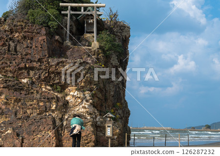 [稻佐海灘與人] 126287232