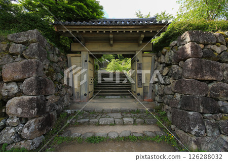 兵庫縣勝岡市出石城 126288032