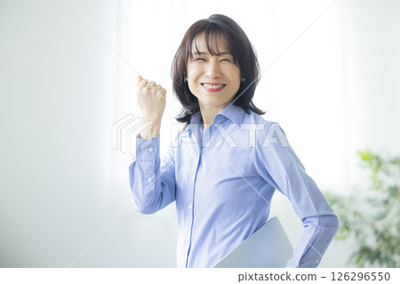 一個中年婦女的肖像 126296550