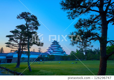 View of Tsuruga Castle at dusk in Aizuwakamatsu City, Fukushima Prefecture, from the south side of the park View of Tsuruga Castle at dusk in Aizuwakamatsu City, Fukushima Prefecture, from the south side of the park 126296747