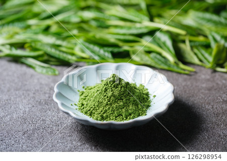Matcha powder 126298954