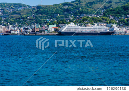 Passenger ship arriving at Nagasaki Port (Azamara Pursuit) from the opposite shore [Nagasaki City] 126299188