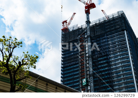 東京鐵塔起重機與興建中的首都高速公路 2025.04 d-2 高飽和度對比 東京鐵塔起重機與興建中的首都高速公路 2025.04 d-2 高飽和度對比 126299729