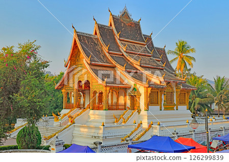 香通寺,瑯勃拉邦的標誌性寺廟 香通寺,瑯勃拉邦的標誌性寺廟 126299839