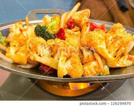 Chinese cuisine: Dried cauliflower (roasted cauliflower in an iron pot) Chinese cuisine: Dried cauliflower (roasted cauliflower in an iron pot) 126299970