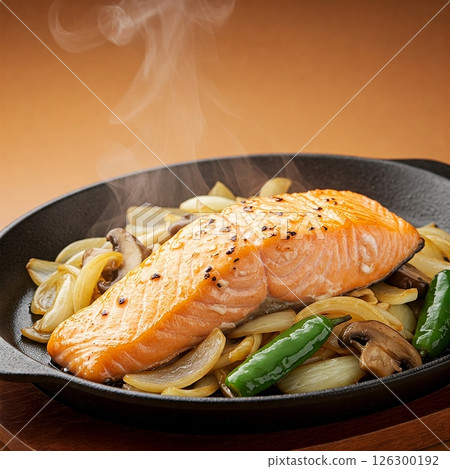 使用魚片的各種菜餚 126300192