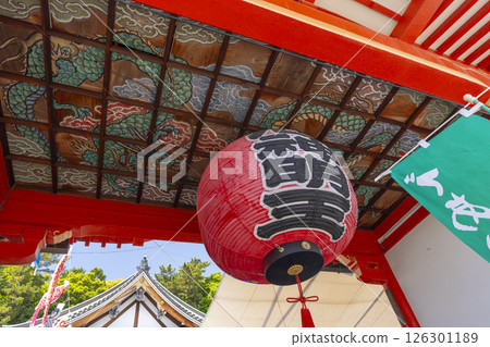 Matsutaizan Tokoji Temple (Mondo Yakujin) - Large lantern at the Churoumon Gate 126301189