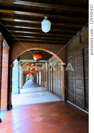 Ten buildings in Dihua Street, Dadaocheng, Taipei 126302457