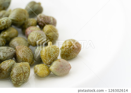 Close-up of pickled capers 126302614