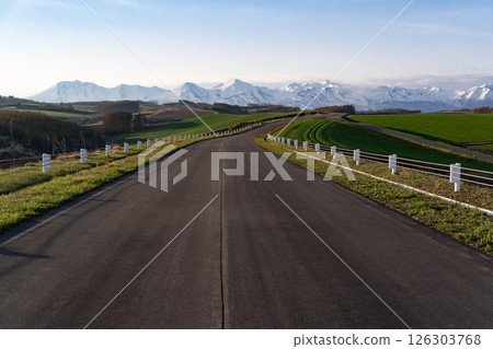 通往十勝山的道路 126303768