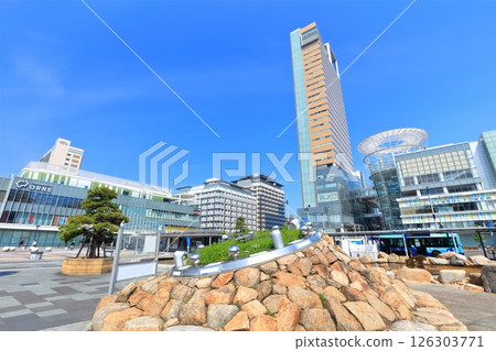 [Kagawa Prefecture] Sunport Takamatsu and Takamatsu Station Square on a sunny day 126303771