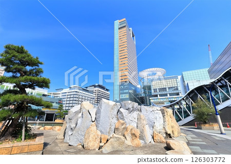 [Kagawa Prefecture] Sunport Takamatsu and Takamatsu Station Square on a sunny day 126303772