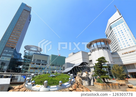 【香川縣】陽光港高松和高松車站前廣場的晴天 126303778