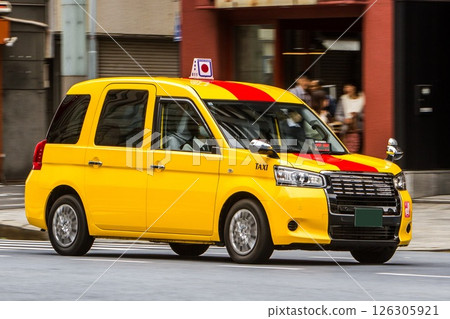 taxi taxi 126305921